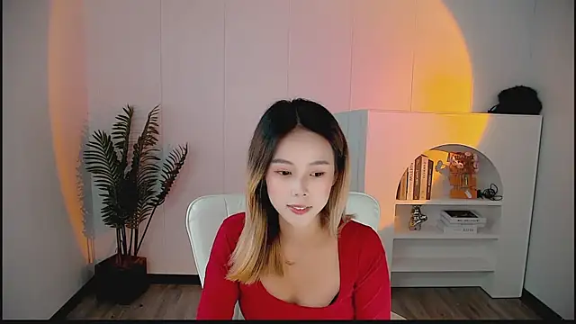 zhoulan-bb's Live XXX Chat