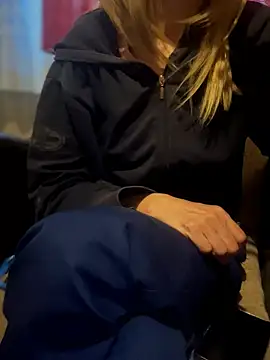 Emma_milf45: απευθείας συνομιλία ΧΧΧ