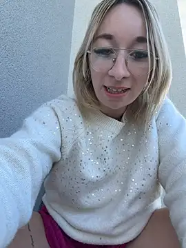 Giuliana_baby: απευθείας συνομιλία ΧΧΧ