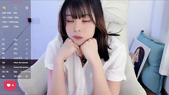 peachy_kiss Show Webcam