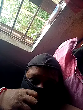 Sexy-Aliya: απευθείας συνομιλία ΧΧΧ