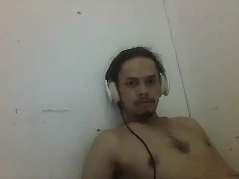 Raku2386 webcam show