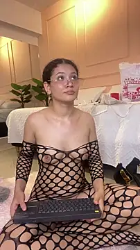 Chat +18 de SHARONN____ ao vivo