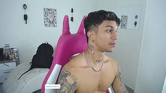 Leonard_Price Pertunjukan Webcam