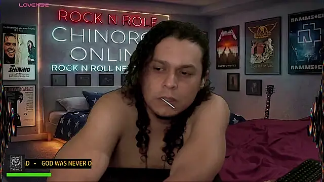 chino_roz Chat XXX in diretta