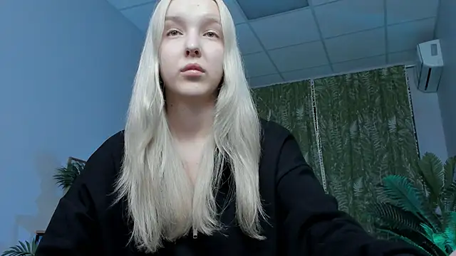 Chat XXX en directo de MaoqiBeverly