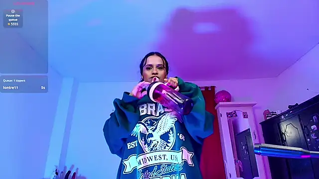 Chat XXX en directo de Kristin___