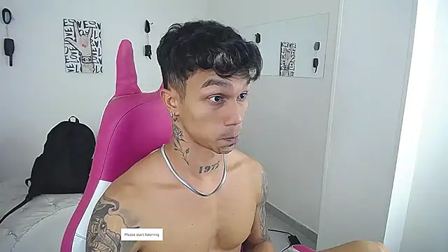 Leonard_Price Show in webcam