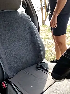 GreekGuyOutdoors 网络视讯表演