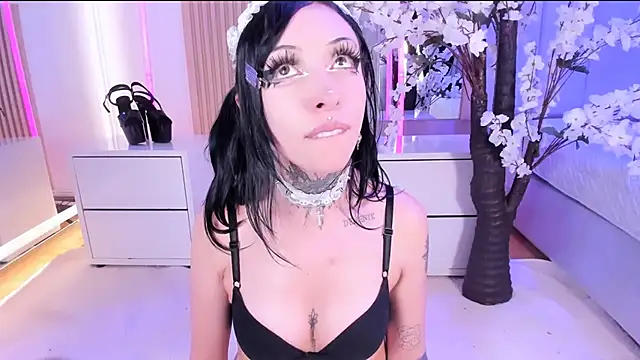 Chatroom XXX en direct de SalemBlackrose