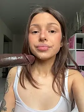 Leila_Brooklyn Webcamshow