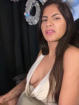 chicachocolate01 Adlı Modelin Web Kamerası Şovu