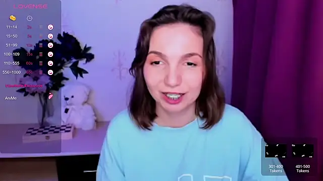 Živý XXX chat KindHazelHere_