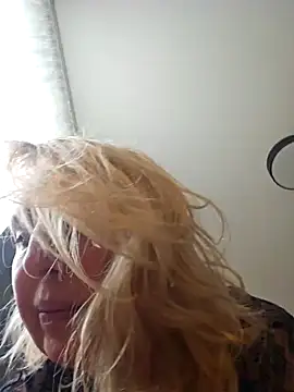 MariaRichi_'s Live XXX Chat