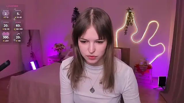 Lisa_Blossom: онлайн-секс-чат