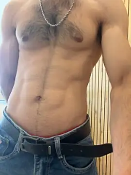 SirControlsYou Adlı Modelin Canlı XXX Sohbeti