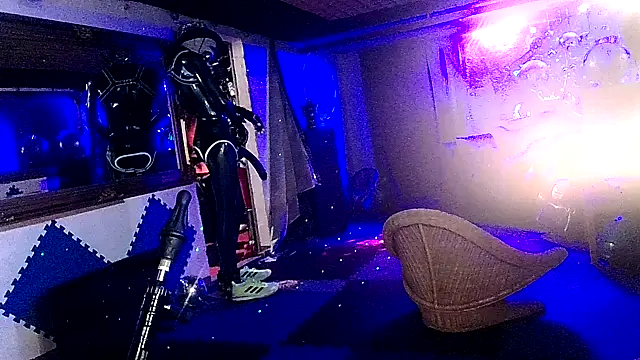 thingsbums: διαδικτυακό σόου στην κάμερα