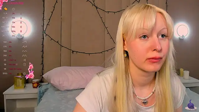 AdeleSilvy – Live XXX-chat