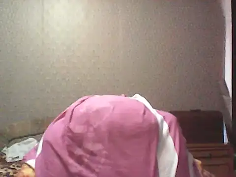 Alexia64231: онлайн-секс-чат