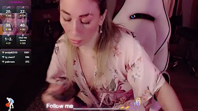 Chatroom XXX en direct de AnnieGOld_