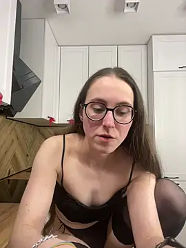 MartiniiSelenna Adlı Modelin Canlı XXX Sohbeti