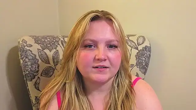 PhatAssBlond's Webcam Show