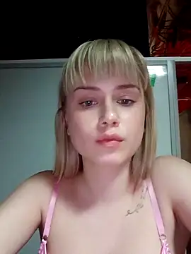 NinaVerse élő XXX-chatje