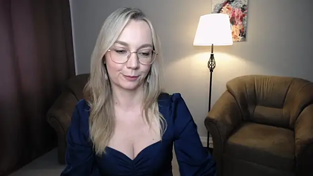 Ava_Elior Adlı Modelin Canlı XXX Sohbeti