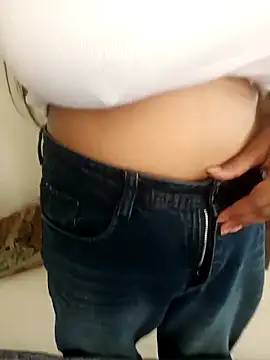 anjali_rajput01 Adlı Modelin Canlı XXX Sohbeti