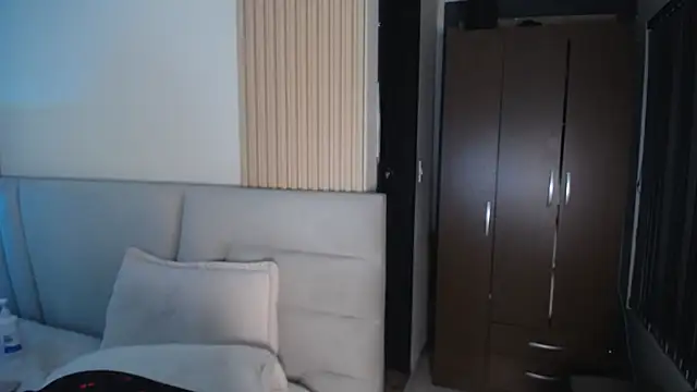 Chat XXX ao vivo de Miss_Loise