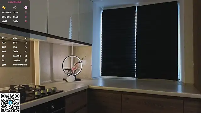 Chat +18 de Quinavelle ao vivo