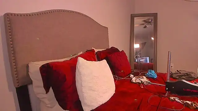 yiauana Chat XXX in diretta