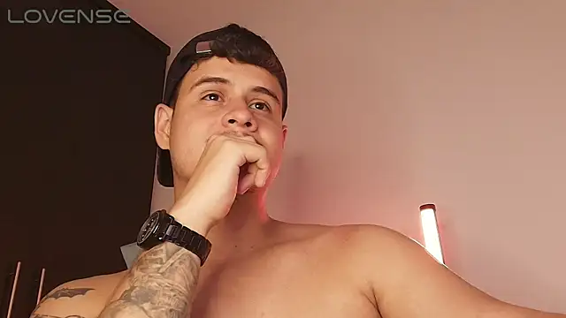 BjornSteel 即時 XXX 聊天