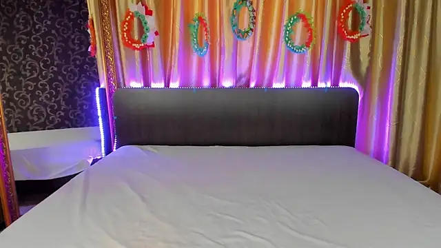 _Polly_Love_ Chat XXX in diretta