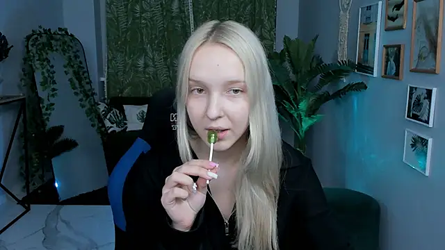 Онлайн чат XXX MaoqiBeverly