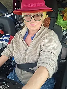 Chat XXX en directo de Hot-Muci