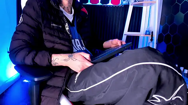 Max_Hader_のライブXXXチャット