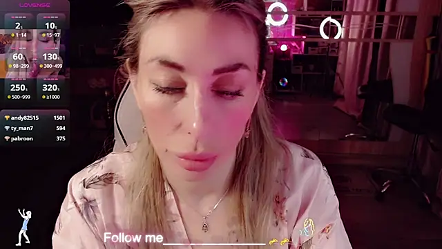 AnnieGOld_ – Live XXX-chat