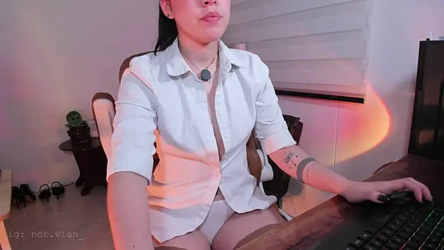 แชท XXX สดของ SarahCastillo_