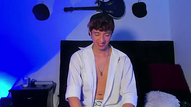 mhatias_ Live XXX-Chat