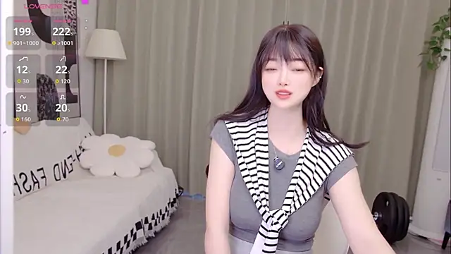 uikyy1 现场XXX聊天