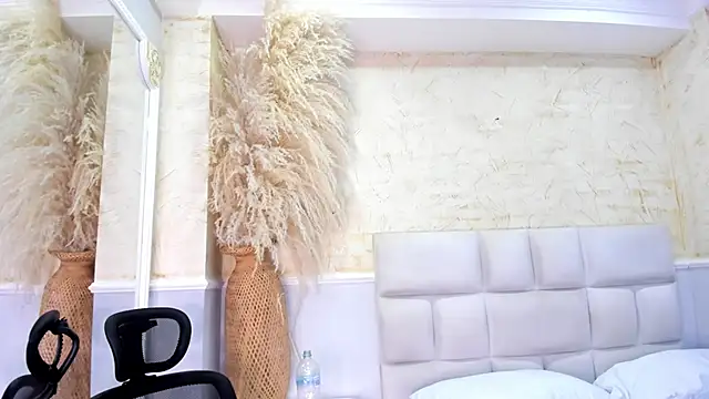 CristineRain live XXX chat