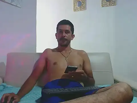 21Latinlover webcam show
