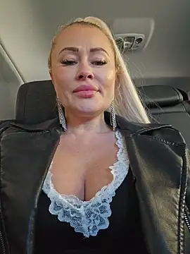 Webkamerová show MILFBARBY