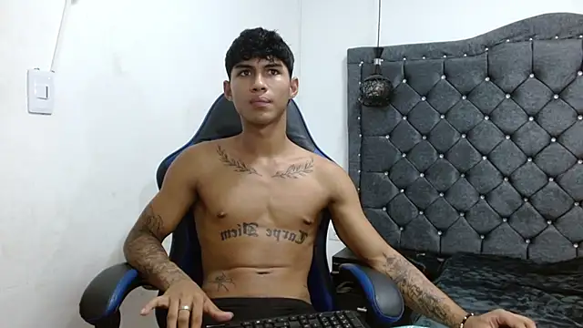 Chatroom XXX en direct de luka_big18