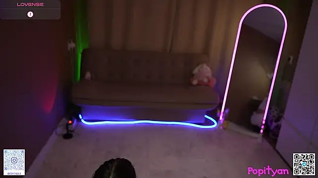 popityan1's Live XXX Chat