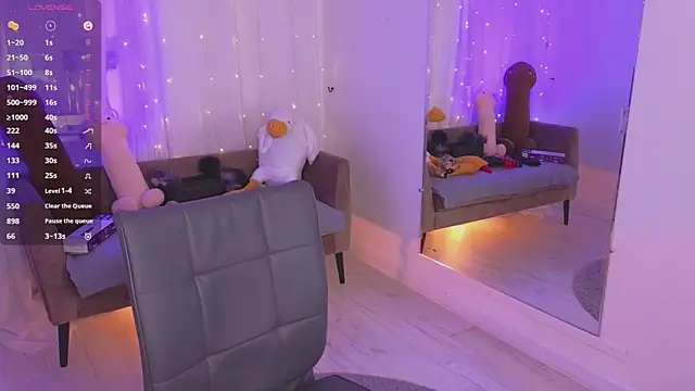 Mira_Falls' Live XXX Chat