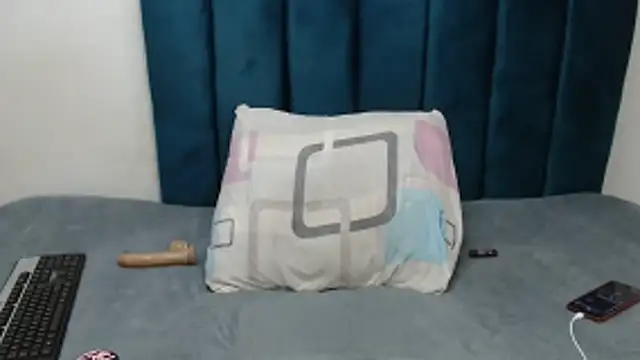 YOURFUCKEDUPMOM Obrolan Langsung XXX