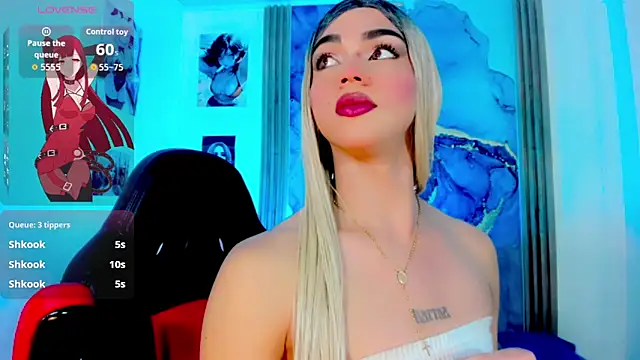 Pokazy przed kamerką – blonde_queen-