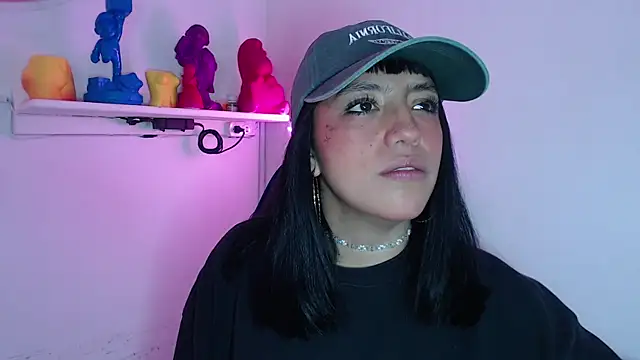 cute_hollywood: онлайн-секс-чат